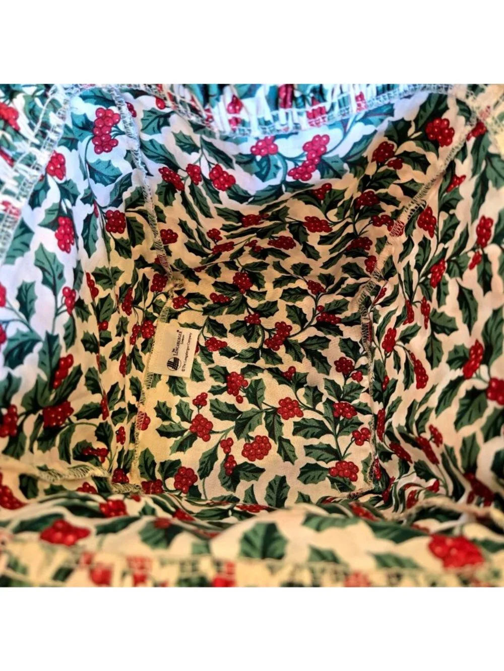 Longaberger Traditional Holly Christmas 100% Cotton Square Fabric Basket Liner